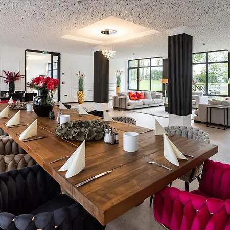 134 Salinenparc Design Budget